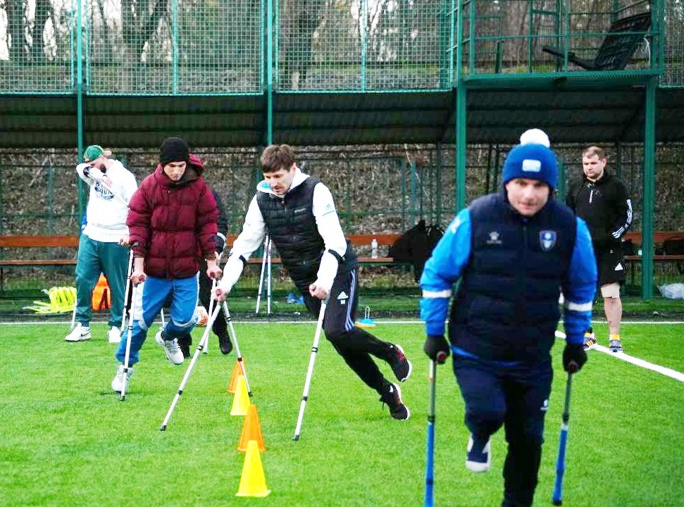  Спробувати себе у ролі амп-футболіста (1).jpg